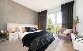 Kopcińskiego Residence - Apartamenty z Parkingiem i Dwoma Łazienkami
